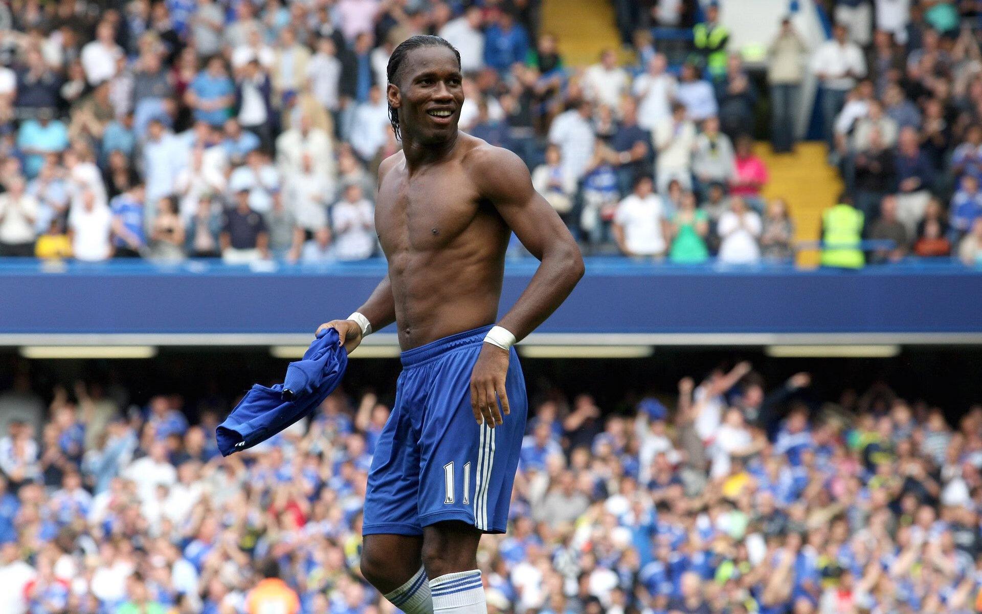 法甲联赛的智能场馆建设，法甲新球场